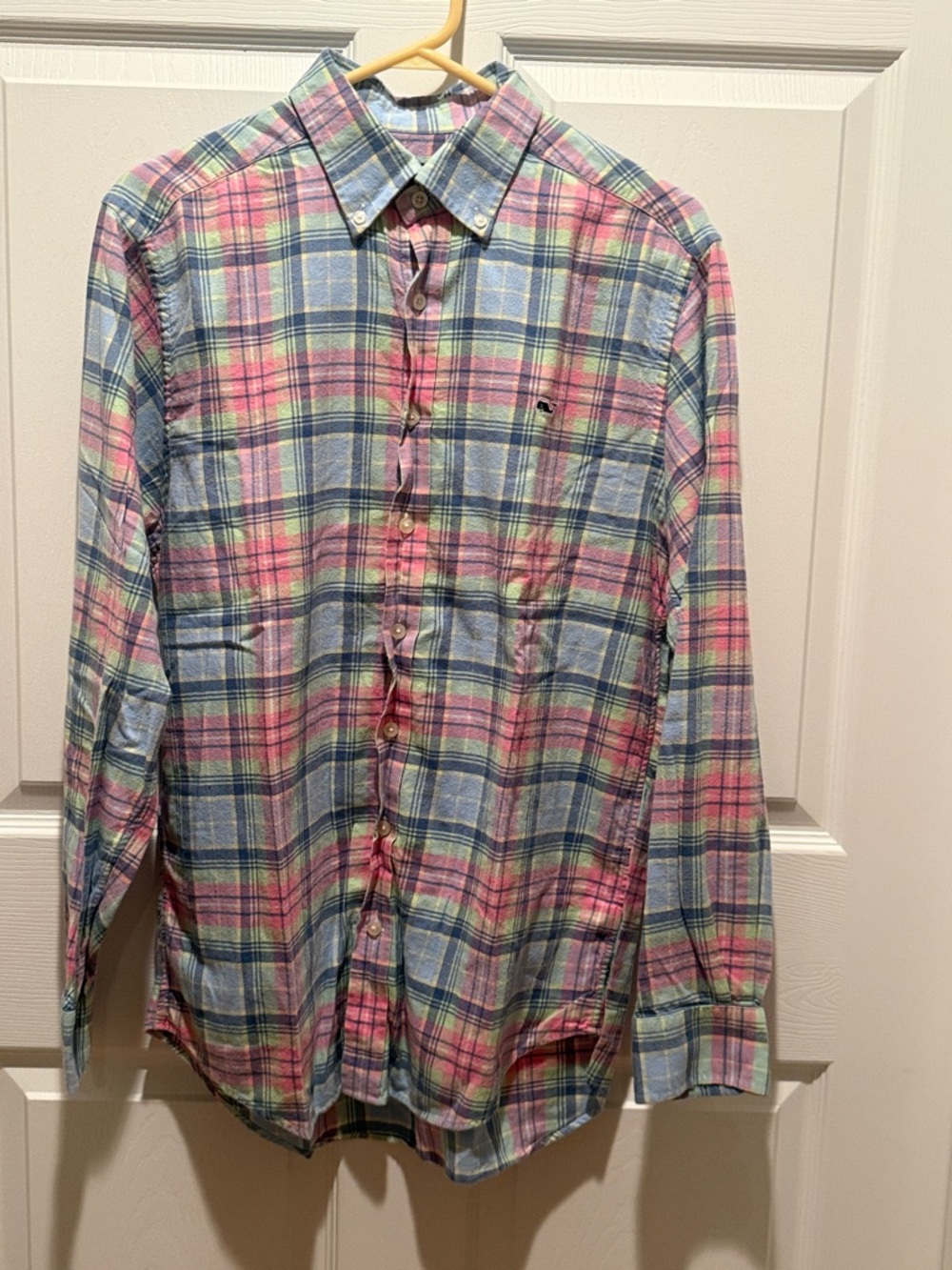 Vineyard Vines Men's Plaid Button-Down Shirt in Blue and Pink